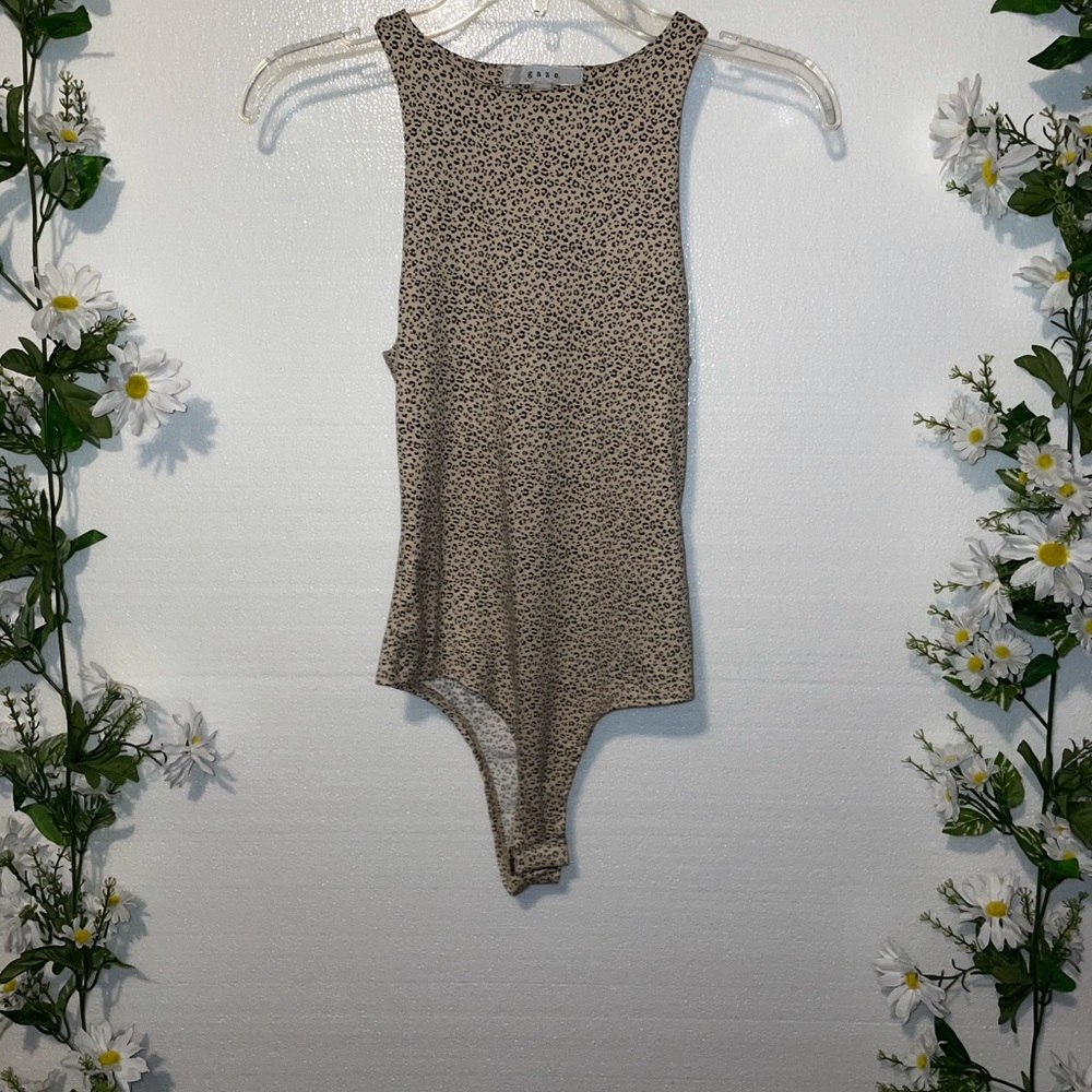 NWOT High neck. LEOPARD BODYSUIT. Super soft!